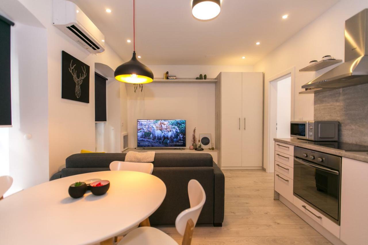 Apartments Del Molo Рийека Екстериор снимка