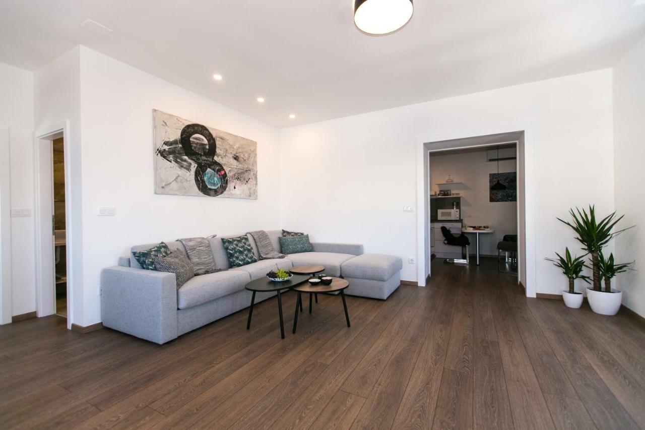 Apartments Del Molo Рийека Екстериор снимка