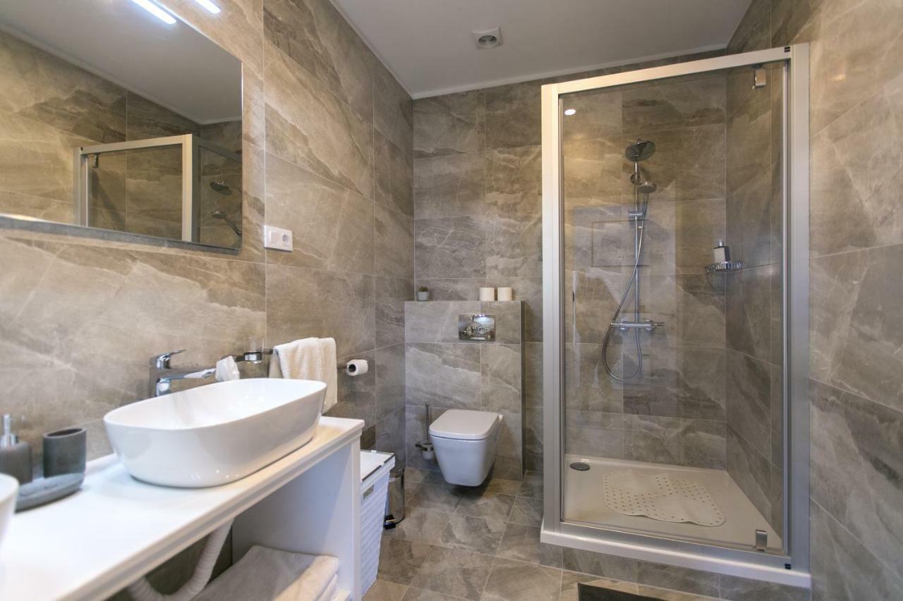 Apartments Del Molo Рийека Екстериор снимка